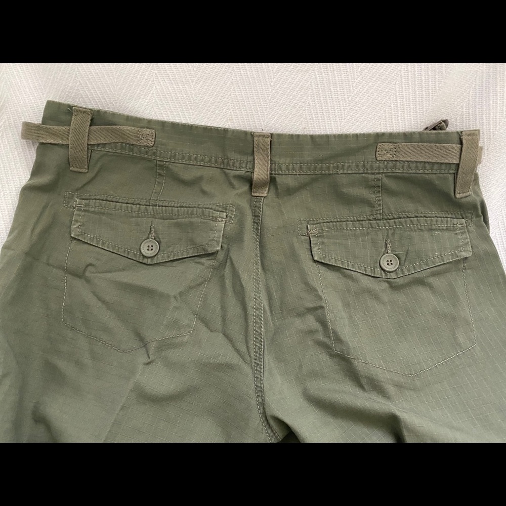 Calvin Klein Jeans Cargo Capri - Picture 3 of 5